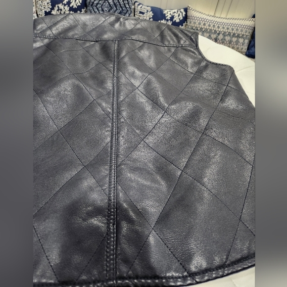 Men's Blue Vest Modern Fit jacket outerwear L Leather NWT - Picture 9 of 11